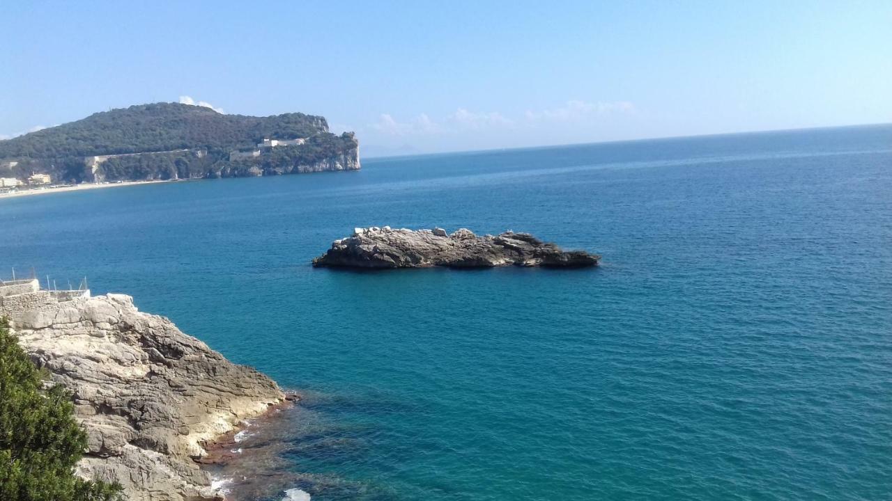 Apartamento L'Ancorotto Azzurro Gaeta Exterior foto